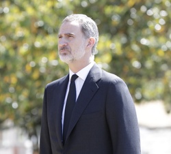Su Majestad el Rey durante el minuto de silencio